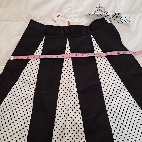 Dead Threads Rockabilly Skirt Goth Long A Line Polka Dot Black White Bow - Picture 6 of 12
